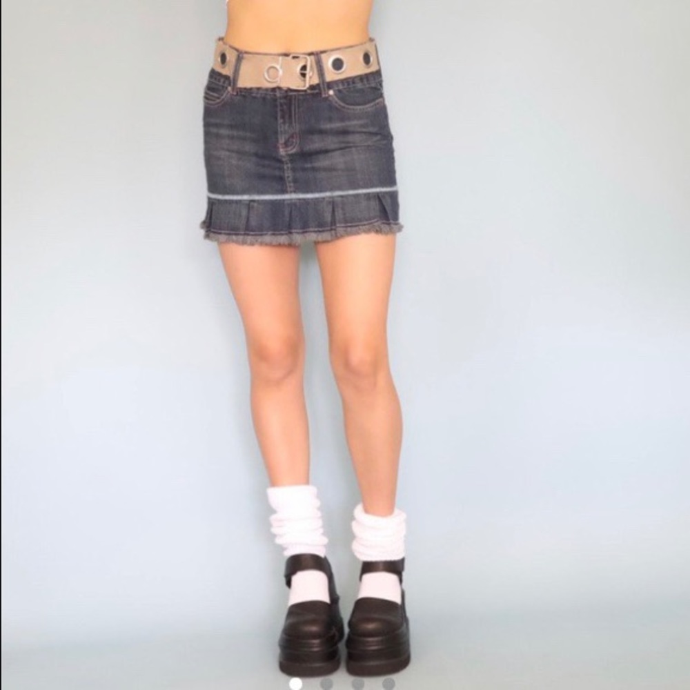 Y2k denim pleated mini skirt with belt